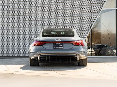 Certified 2023 Audi e-tron GT Premium Plus image 3