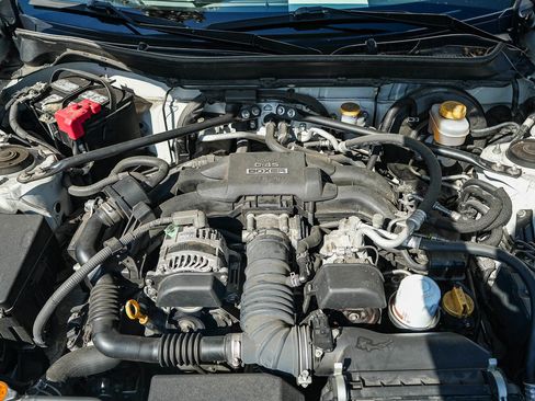 Used 2015 Subaru BRZ Limited w/ Popular Package #1B RWD image 25