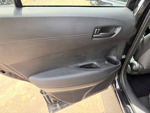 Used 2024 Toyota Corolla Cross AWD Hybrid w/ Moonroof Package image 21
