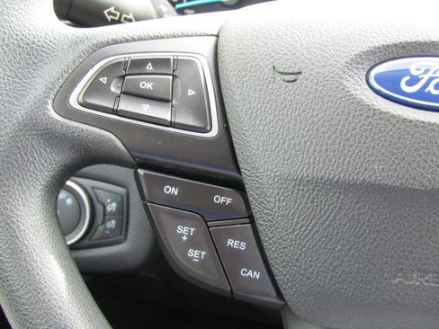 Certified 2018 Ford Escape SE w/ SE Sync 3 Package AWD/4WD image 19