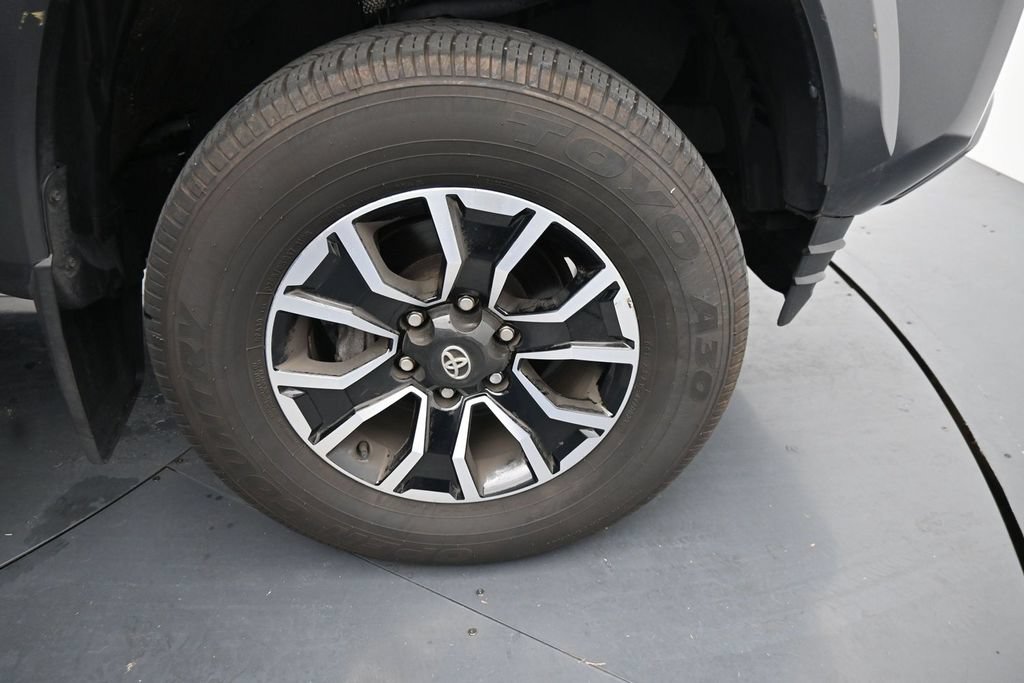 Used 2023 Toyota Tacoma TRD Sport AWD/4WD image 13