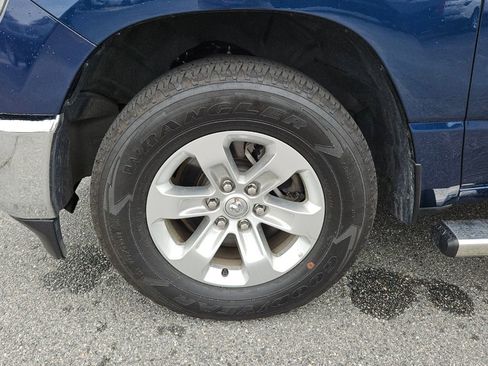 Used 2024 RAM 1500 Laramie AWD/4WD image 9