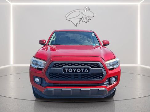 Used 2017 Toyota Tacoma SR5 w/ SR5 Appearance Package (SM) RWD image 7