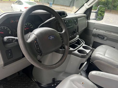 Used 2016 Ford E-350 and Econoline 350 Super Duty w/ Power Windows & Locks Group RWD image 14