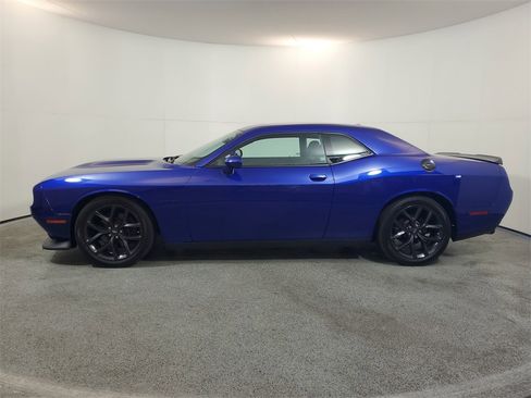 Used 2020 Dodge Challenger R/T w/ Blacktop Package image 4
