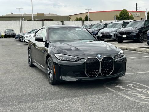 Used 2023 BMW i4 eDrive40 w/ Premium Package RWD image 7