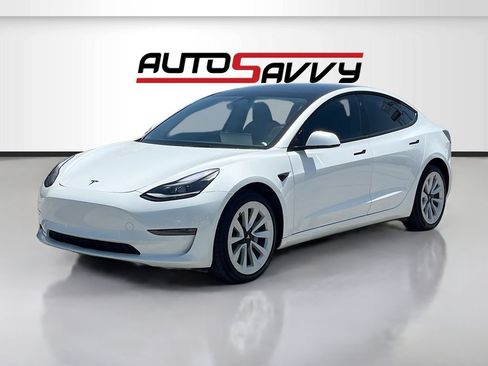 Used 2023 Tesla Model 3 Standard Range RWD image 3