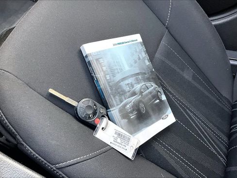 Used 2016 Ford Focus SE image 14