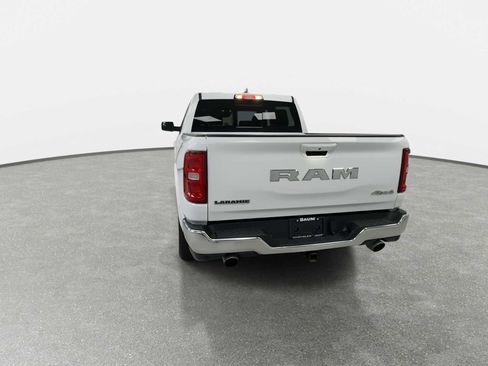 Used 2025 RAM 1500 Laramie AWD/4WD image 7