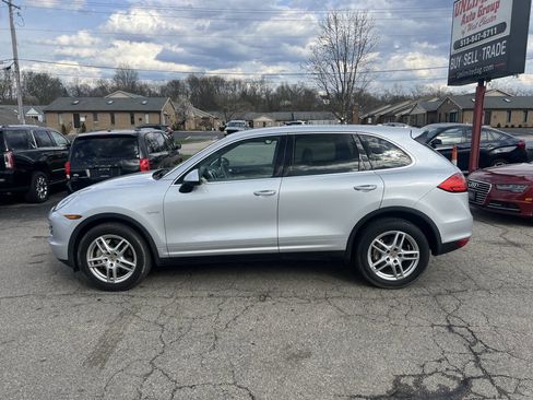 Used 2014 Porsche Cayenne S w/ Basic Package image 12