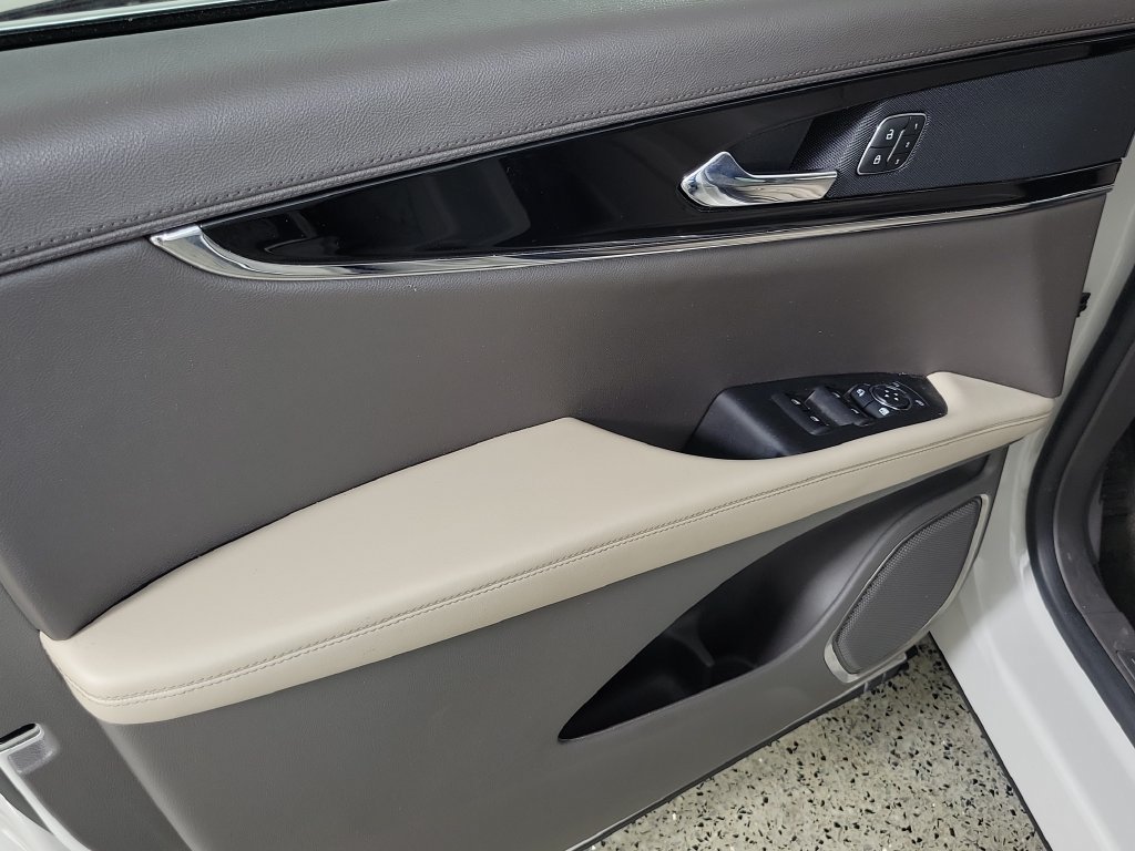 Certified 2023 Lincoln Nautilus Reserve AWD/4WD image 19