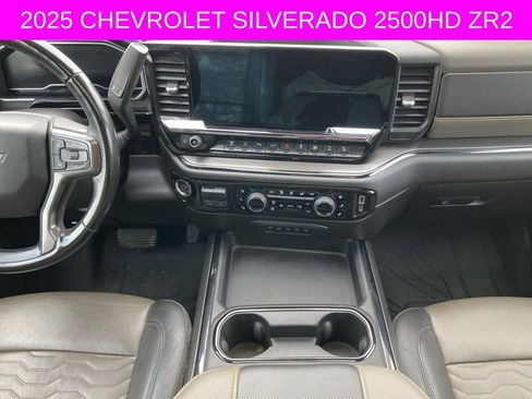 Used 2025 Chevrolet Silverado 2500 ZR2 w/ Technology Package image 19
