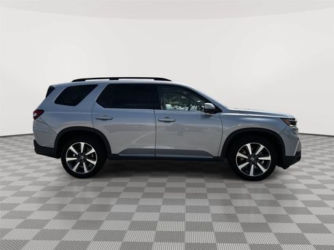 Certified 2024 Honda Pilot Elite image 5