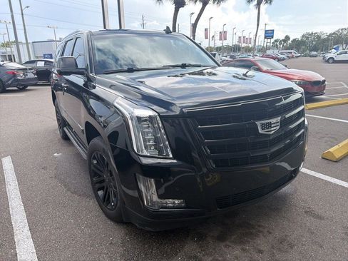 Used 2016 Cadillac Escalade Standard image 3