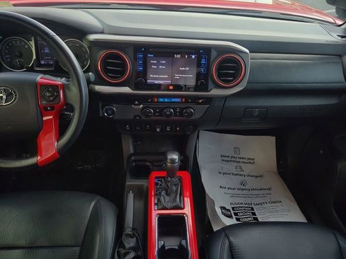 Used 2019 Toyota Tacoma SR5 image 19