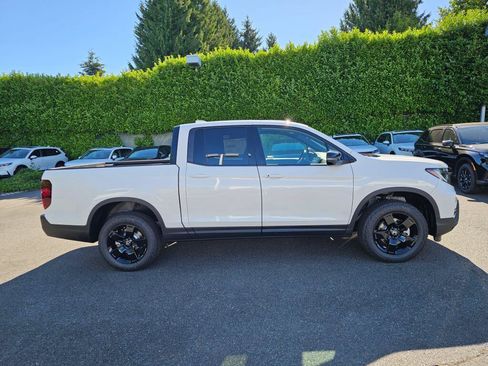 New 2026 Honda Ridgeline Black Edition image 8
