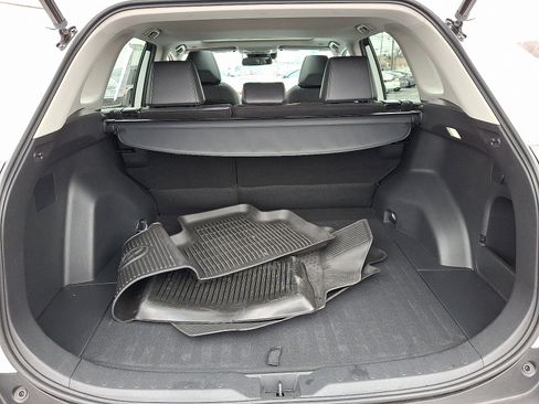 Used 2023 Toyota RAV4 XLE Premium image 32