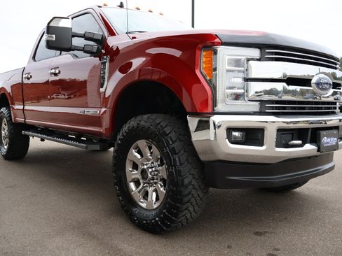 Used 2019 Ford F250 Lariat w/ Lariat Ultimate Package image 4