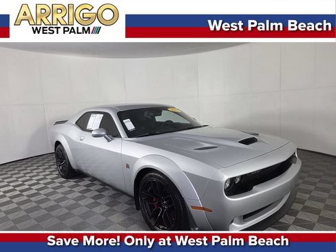 Used 2021 Dodge Challenger R/T Scat Pack RWD image 1