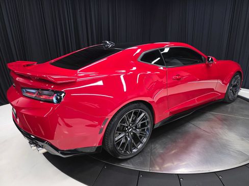 Used 2017 Chevrolet Camaro ZL1 RWD image 52
