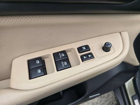 Used 2015 Subaru Outback 2.5i Limited AWD/4WD image 25