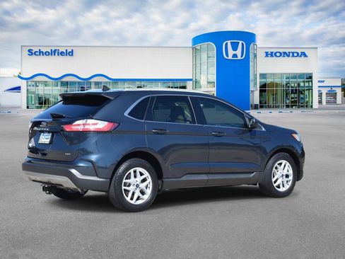 Used 2022 Ford Edge SEL w/ Convenience Package AWD/4WD image 3