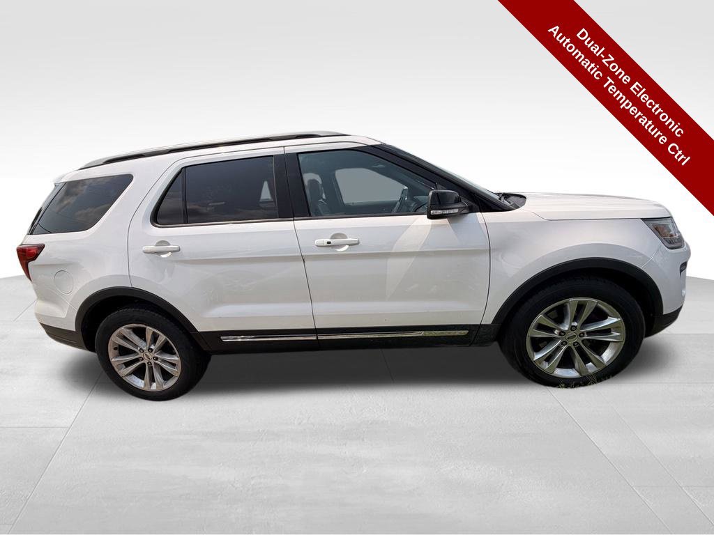 Used 2018 Ford Explorer XLT w/ Equipment Group 202A AWD/4WD image 35