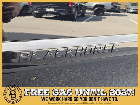 New 2026 GMC Sierra 2500 AT4 w/ Technology Package AWD/4WD image 8