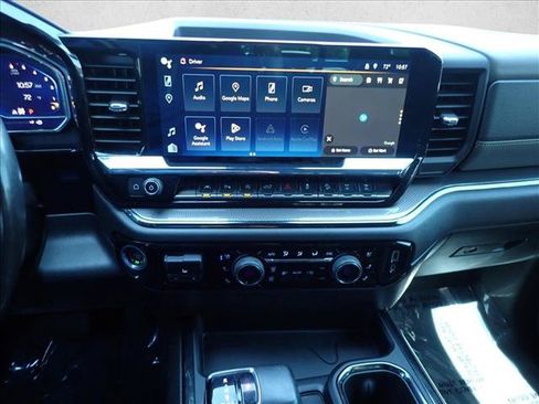 Used 2022 Chevrolet Silverado 1500 ZR2 w/ Technology Package AWD/4WD image 16