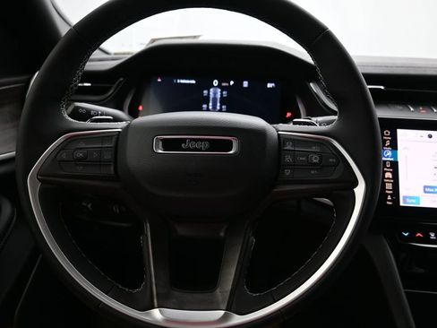 New 2026 Jeep Grand Cherokee Limited AWD/4WD image 13