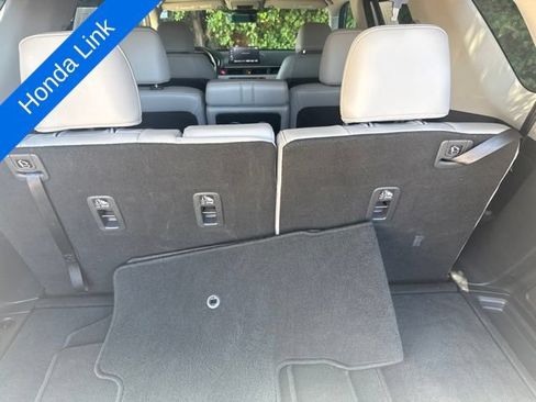 Used 2023 Honda Pilot Touring image 16