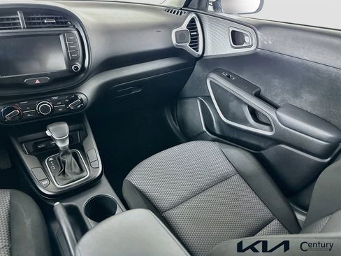 Certified 2024 Kia Soul LX image 21