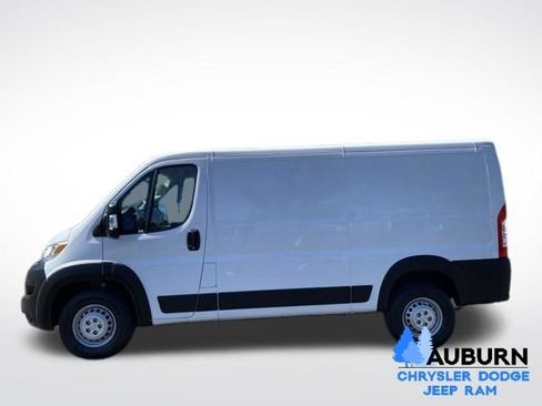 Used 2025 RAM ProMaster 2500 w/ U-Haul Equipment Group FWD image 4