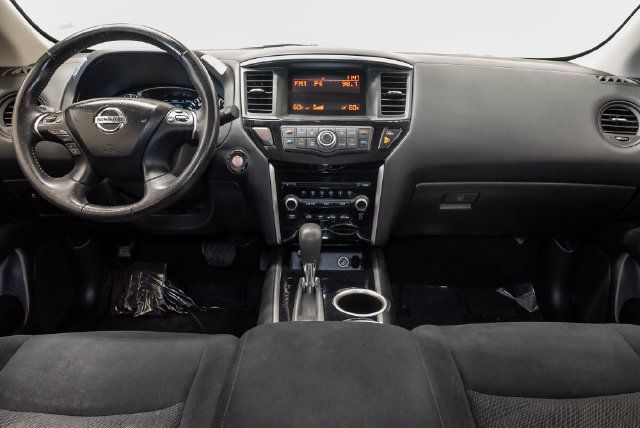Used 2015 Nissan Pathfinder S FWD image 26