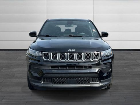 Used 2025 Jeep Compass Sport AWD/4WD image 9