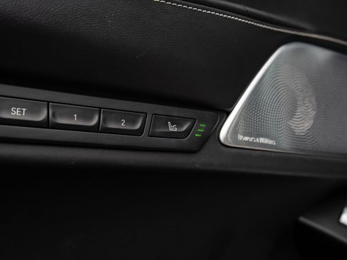 Used 2020 BMW ALPINA B7 xDrive AWD/4WD image 34