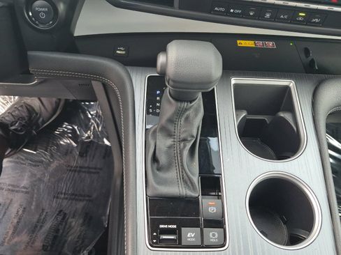 Certified 2026 Toyota Sienna LE FWD image 20