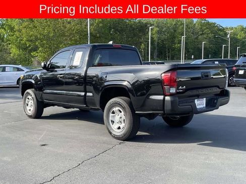 Used 2022 Toyota Tacoma SR AWD/4WD image 3