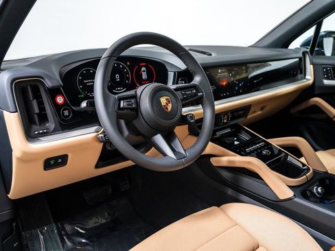 New 2026 Porsche Cayenne image 13