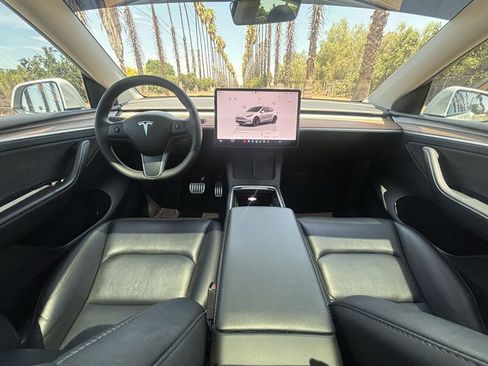 Used 2023 Tesla Model Y Performance AWD/4WD image 19