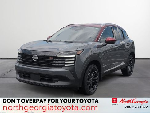 Used 2025 Nissan Kicks SR w/ SR Premium Package FWD image 1