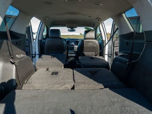 Used 2020 GMC Acadia SLT image 20