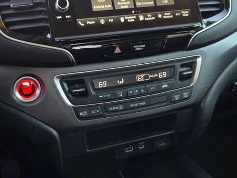 Used 2025 Honda Ridgeline Sport image 20