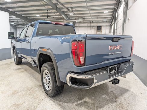 Used 2024 GMC Sierra 2500 Pro image 5