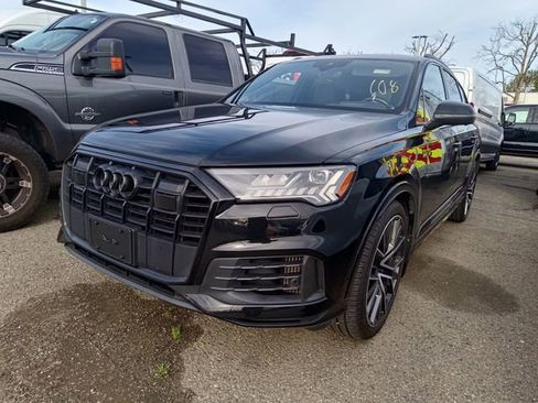 Used 2021 Audi Q7 3.0T Prestige w/ Prestige Package image 2