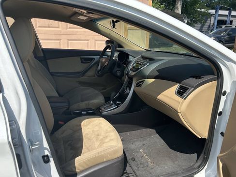 Used 2012 Hyundai Elantra GLS w/ Preferred Pkg 3 FWD image 7