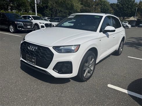 Certified 2025 Audi Q5 2.0T Premium w/ Convenience Plus Package image 9