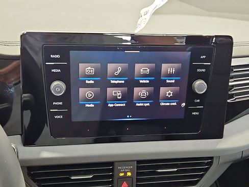 New 2026 Volkswagen Jetta SE FWD image 20