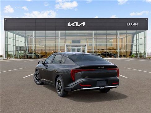Used 2025 Kia K4 EX image 4