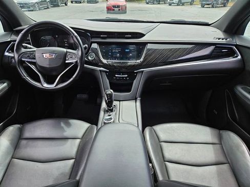 Used 2020 Cadillac XT6 Premium Luxury AWD/4WD image 13